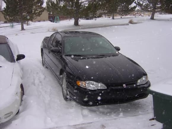 This is in Elko, NV. Christmas '08. It's normally 6 hours from Las Vegas. it took 12 hours to get home thanks to 380 miles of snow on Christmas day.