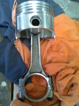 rod &amp; new forged arias 12cc dome top piston .