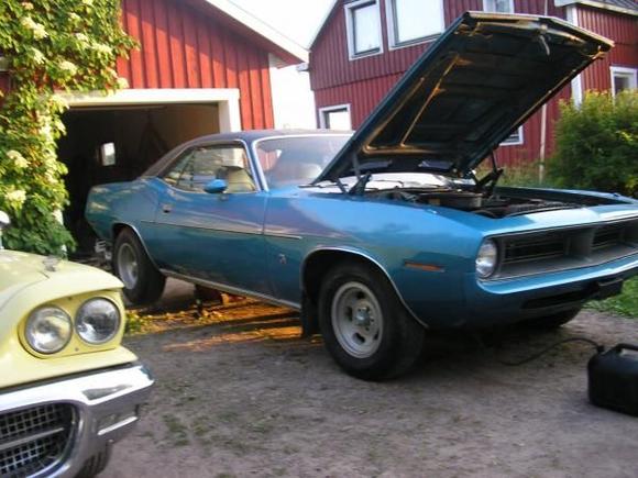 No brakes atm. Here, testing transmission.