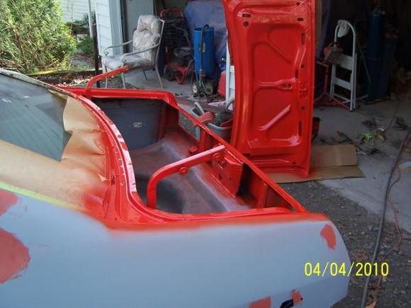 Paint the trunk and lid.