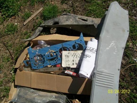 extra gaskets from engine plus 4 more gasket sets in trunk