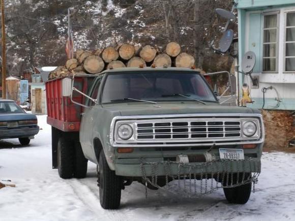 1975 Dodge W300 PowerWagon