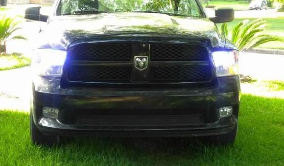 After my High and Low beam HID Install before I got my Fogs HID put in!