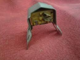 Reverse light switch