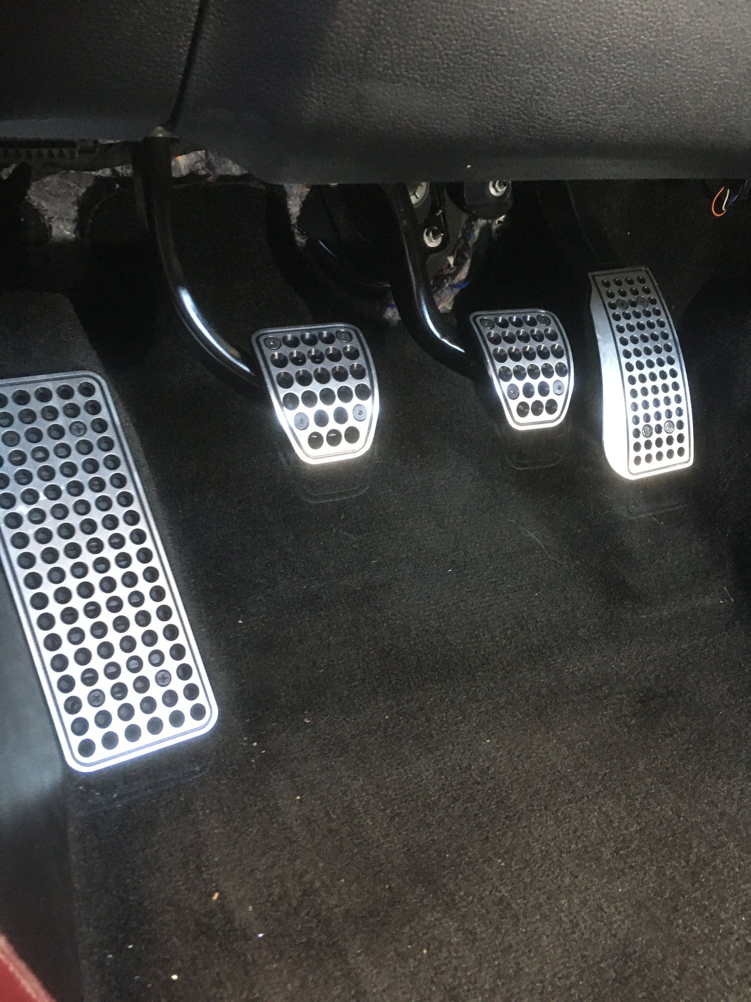 2018 Ford Mustang - Super-clean track-ready 2018 Mustang GT350R FS NY Triple Black with Marlboro Livery - Used - VIN WF0DP3TH2H4124305 - 9,800 Miles - 8 cyl - 2WD - Manual - Coupe - Black - Nyc, NY 11694, United States