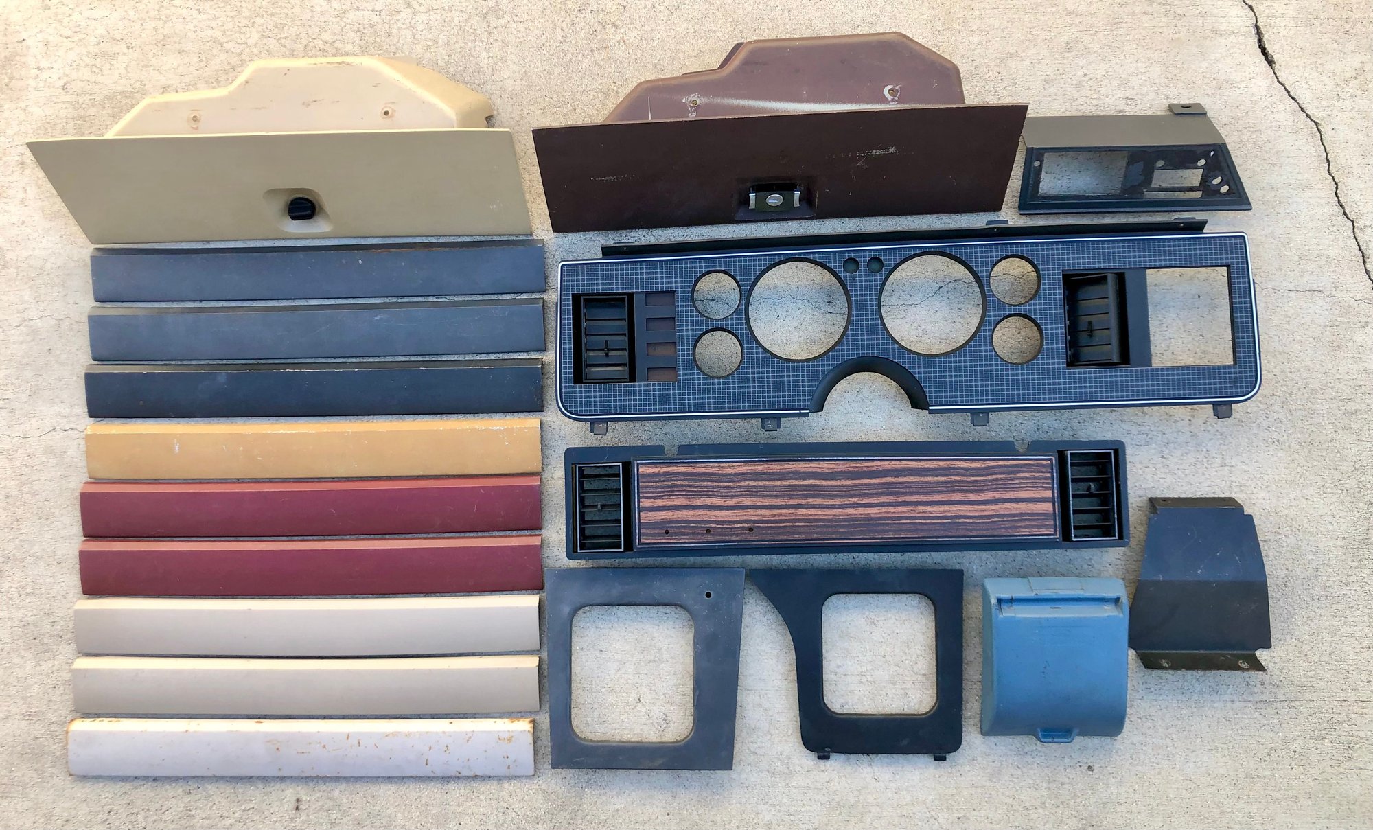 Interior/Upholstery - 79-86 miscellaneous interior parts - Used - 1979 to 1986 Ford Mustang - Hawthorne, CA 90250, United States