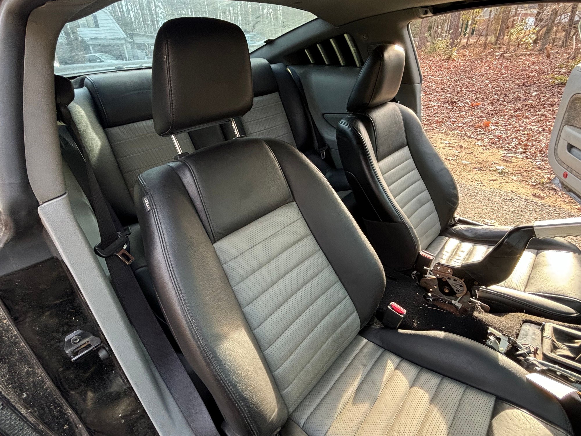 2006 Ford Mustang - Turbo manual - Used - VIN 1ZVHT82H975251153 - 1 Miles - 8 cyl - 2WD - Manual - Coupe - Black - Lexington, SC 29072, United States