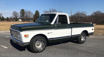 1972 Chevy Custom Deluxe Short Bed P/U