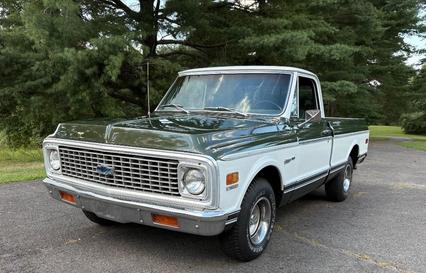 1972 Chevy Custom Deluxe Short Bed P/U
