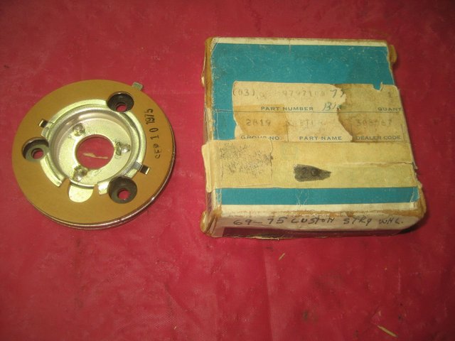 NOS 1968-1972 Pontiac Steering Wheel Horn Switch