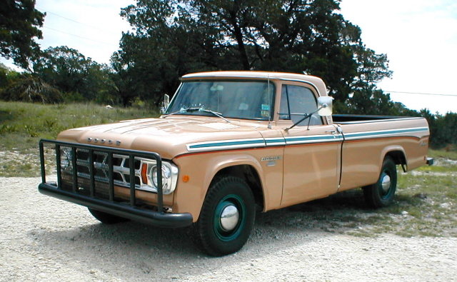 1968 Dodge D200 Adventurer Camper Special V8 383