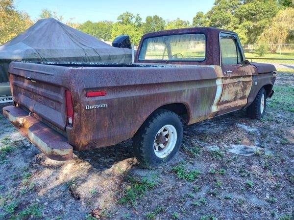 1974 Ford F-100 - $4,695 Short Bed 6 Cylinder 3 Sp