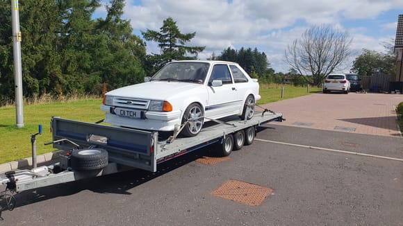 Managed to push it onto the trailer and took it to my mates, he has a ramp at the house. Wasnt doing all this on the floor again!
