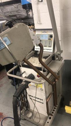 Water cooled spot welder