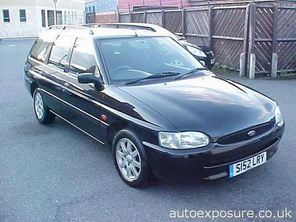 S152LRY Standard Ford Escort Estate MK6
This is exactly what mine looked like