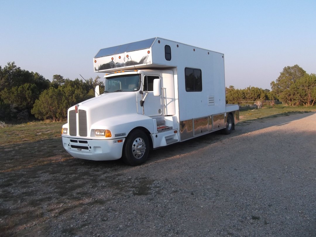 Kenworth T600 Toterhome For Sale In Edgewood Nm Racingjunk