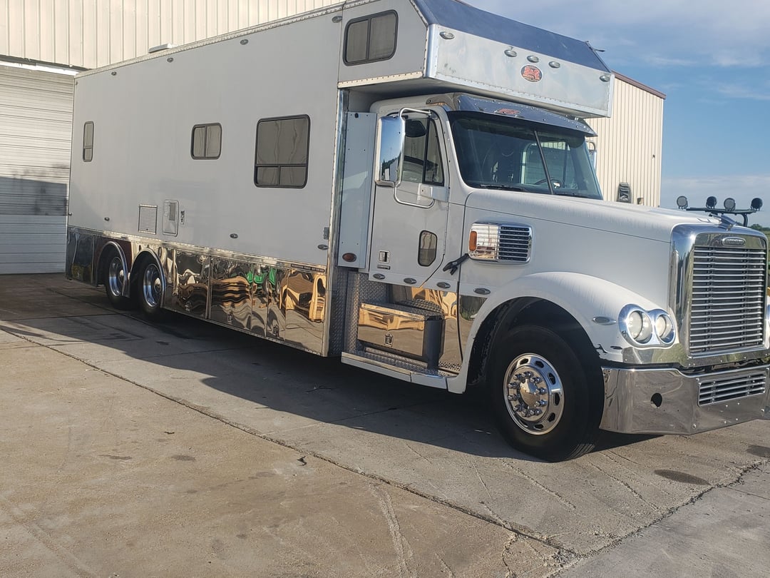2006 S&S hauler with liftgate trailer for Sale in LEWISBURG, TN ...