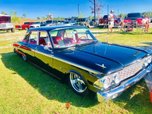 1962 Ford Fairlane 500 w/ A/C & full airbag suspension  