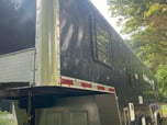 38’ gooseneck car trailer with living quarters  