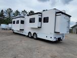 2018 Renegade 5-slide bunkhouse  for sale $315,000 