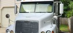 2004 United Specialists Toterhome on 2000 Freightliner Chass  for sale $70,000 