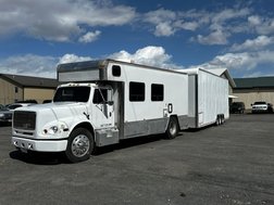 International toter and stacker trailer
