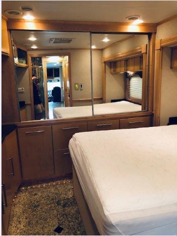 2009 Silver Crown Columbia, 515 Detroit, Auto, Loaded
