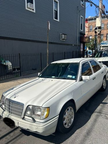 1995 Mercedes Benz E320  for Sale $7,995 