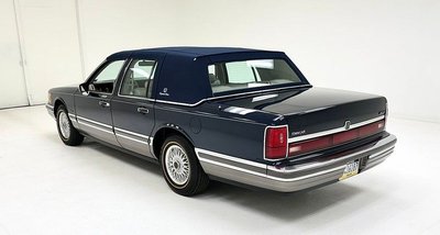 1990 Lincoln Town Car  for sale $18,900 