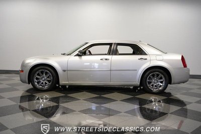 2005 Chrysler 300  for sale $17,995 