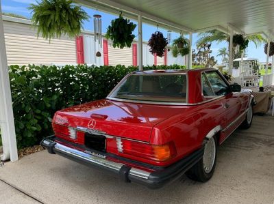 1989 Mercedes-Benz 560SL  for sale $57,995 