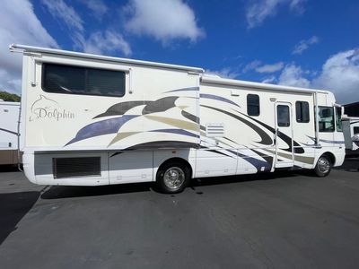 2005 NATIONAL RV DOLPHIN 5342 