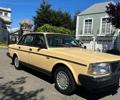 1987 Volvo 240  for sale $11,195 