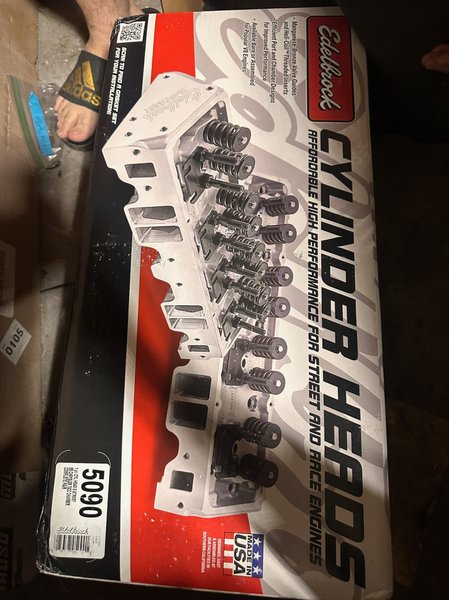 BRAND NEW MOPAR EDELBROCK E STREET