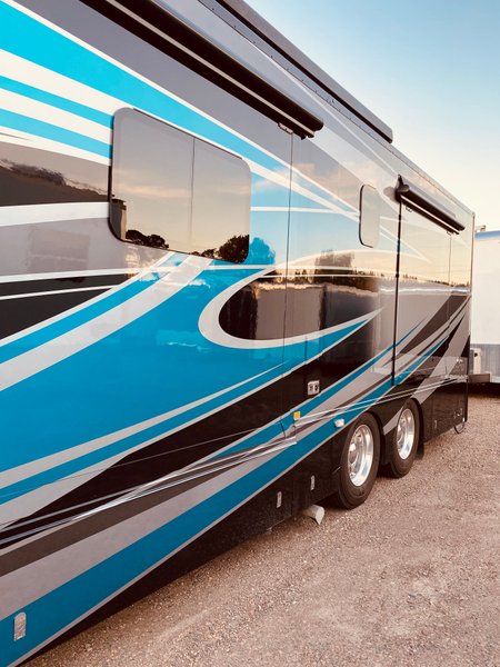 2018 Haulmark 45' Status Tandem Axle Super C Motorcoach