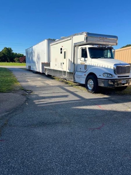 07 Freightliner and 11 Factory Transport   for Sale $225,000 