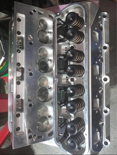 Edelbrock Victor Jr Heads  for Sale $1,800 