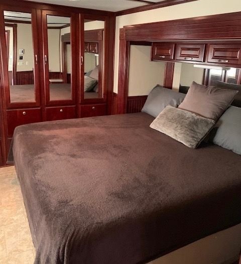 2006 Freightliner Coronado, 3-Slide - Detroit Series 60 for Sale $179,900