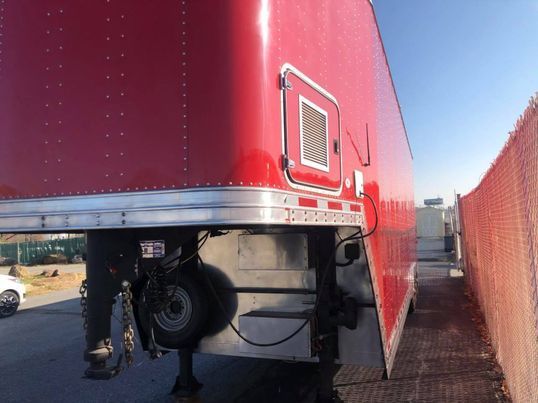 2000 Kenworth T2000 and 2002 Featherlite Aluminum Stacker Tr for Sale $95,000