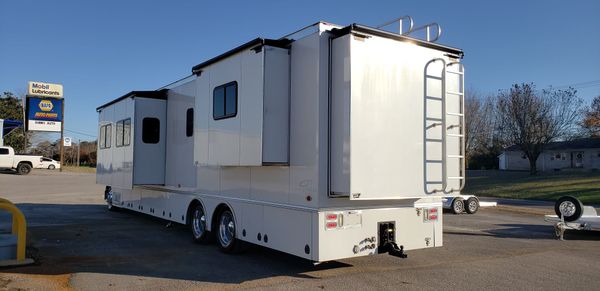 2008 Optima 45' Elan 3 Slide Motorhome on a Volvo Chassis wi