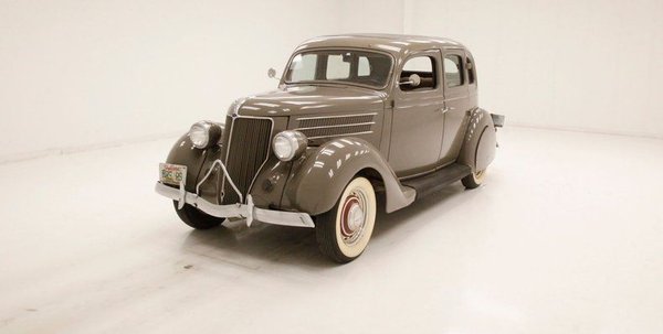 1936 Ford Model 48 Fordor Sedan