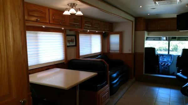 2005 40' Optima Motorhome 450HP Mercedes 10 Speed Automatic for Sale $129,900