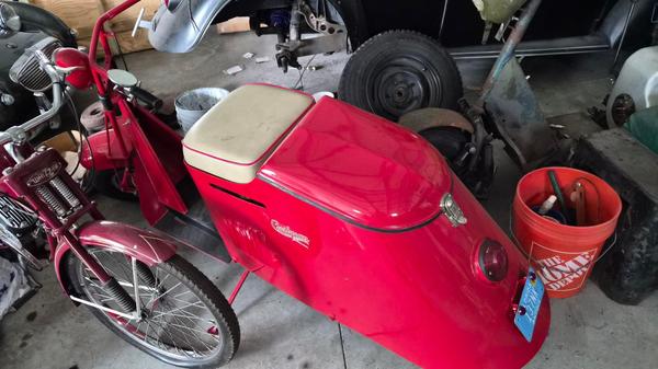 1949 TURTLEBACK CUSHMAN SCOOTER  for Sale $5,500 