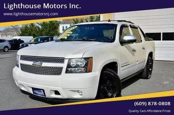 2011 Chevrolet Avalanche  for Sale $12,900 