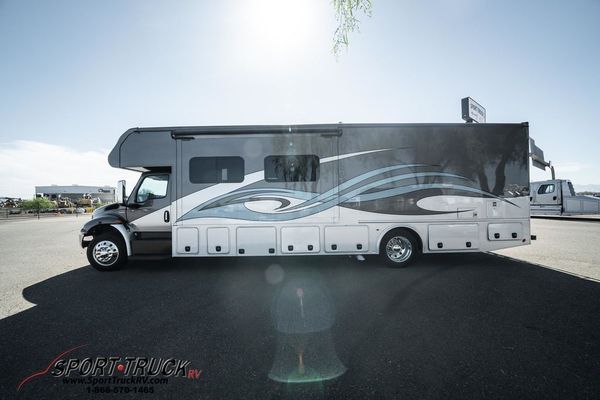 2021 NeXus RV Wraith Super 35W