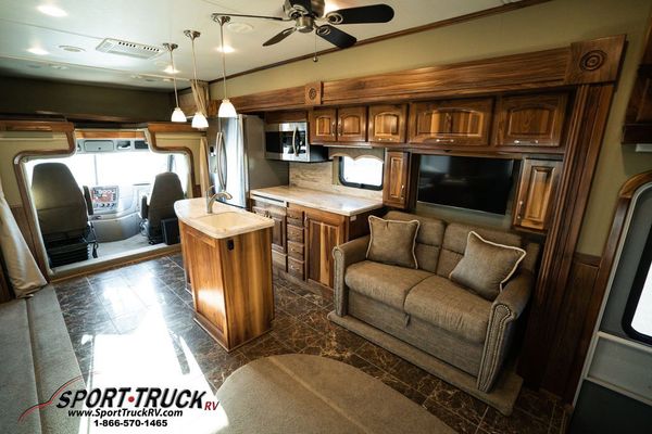 2015 Haulmark Motor Coach Motor Home 4505FG
