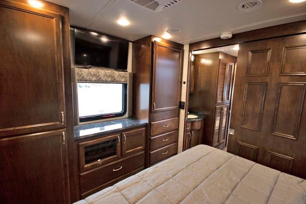 2021 Renegade RV Verona 36VSB Class C Motorhome