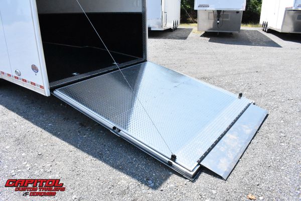 2020 UNITED SUPER HAULER 28' CAR HAULER
