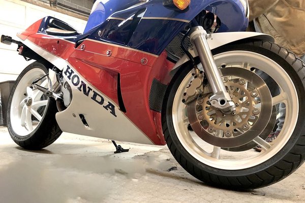 FS: 1990 Honda RC30  for Sale $23,500 