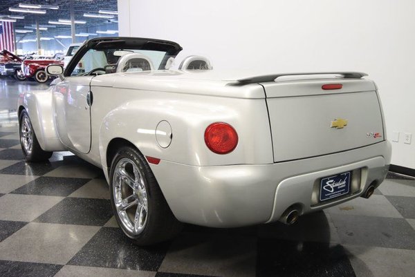 2004 Chevrolet SSR for Sale $23,995